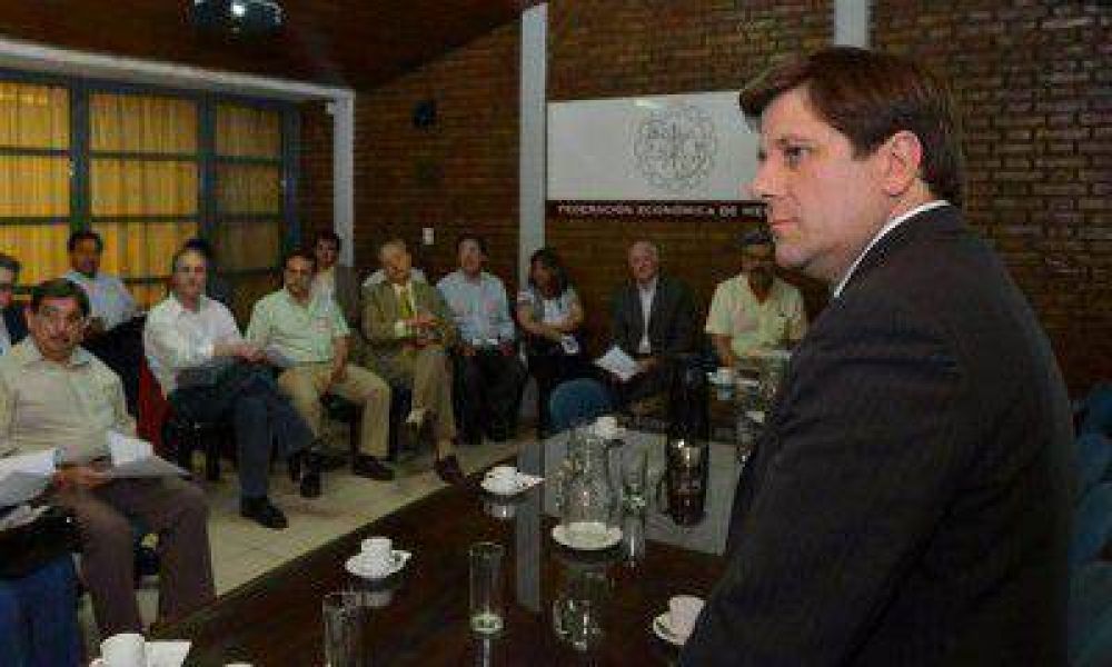 El Gobierno comenz� a militar la reforma constitucional entre los empresarios