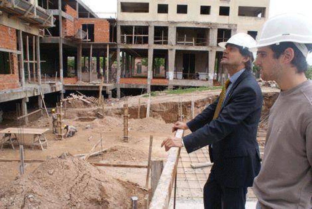 El Complejo Federaci�n avanza pero demanda m�s mano de obra 