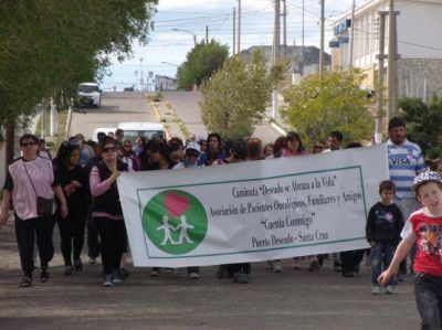 Se realiz� caminata en favor de la lucha contra el c�ncer
