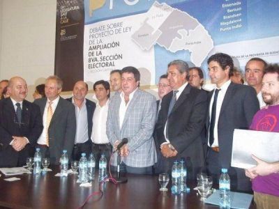 Mariotto brinda su apoyo a la "nueva" octava