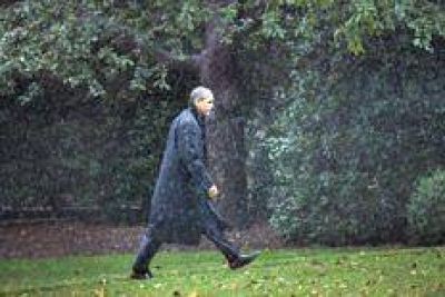 Obama se puso en guardia frente al hurac�n