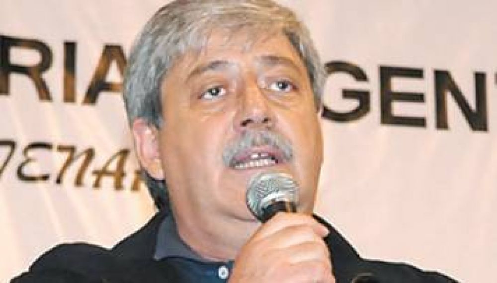 Buzzi confirm� adhesi�n de Federaci�n Agraria al paro del 20 de noviembre