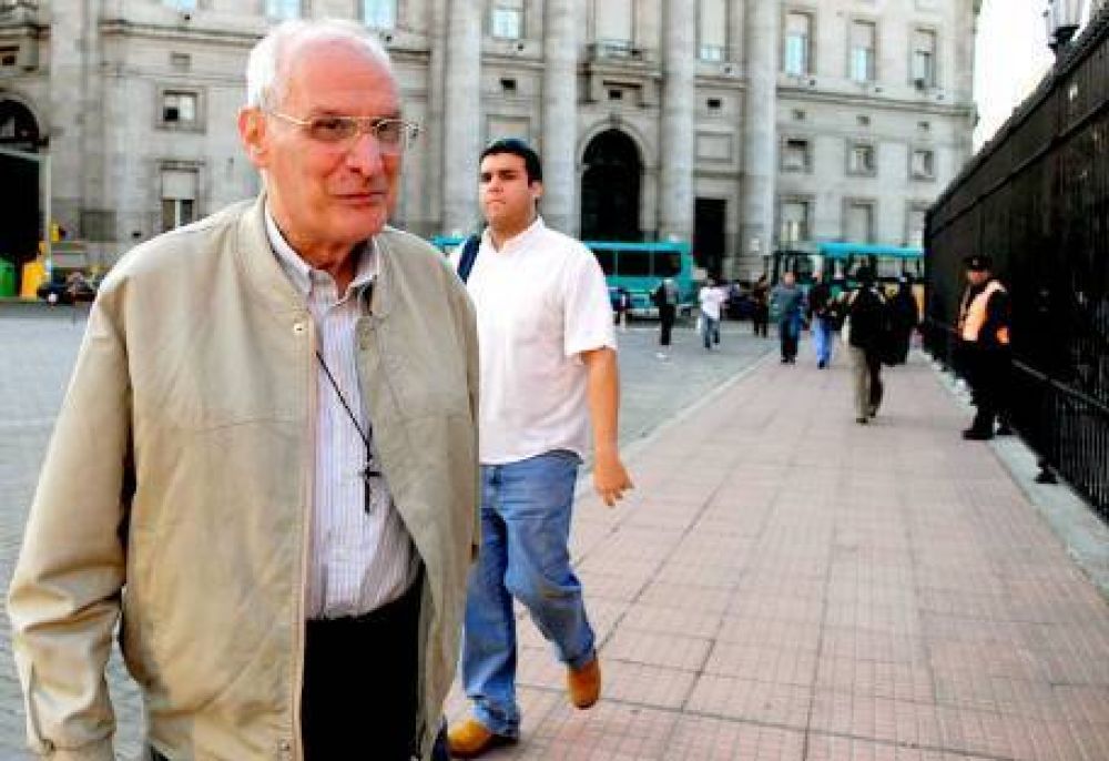 Para el Obispo de Misiones, la re-re ser�a como volver a la dictadura