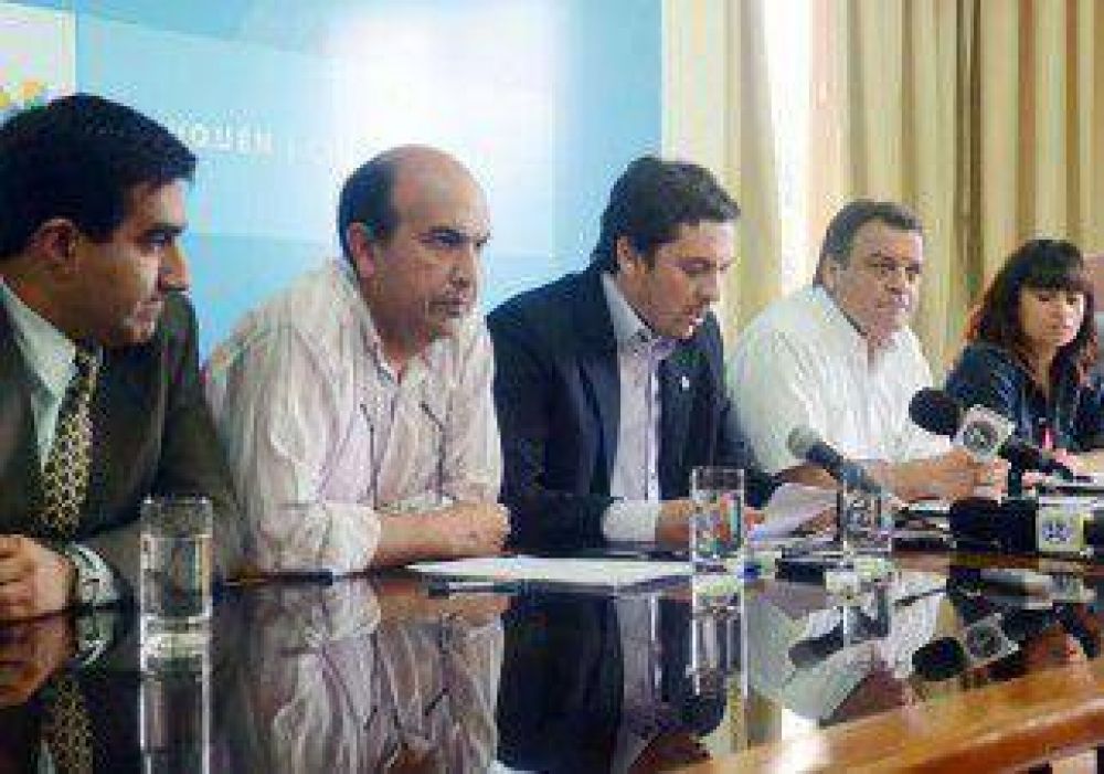 Denuncian una campa�a destituyente 