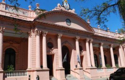 El Gobierno provincial decret� asueto para el 2 de noviembre, "D�a de los Santos Difuntos"