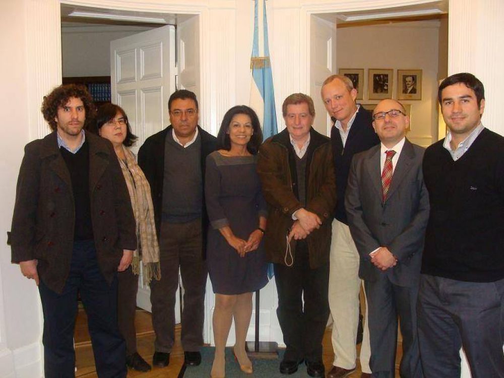 Corrientes busca inversiones foresto industriales en Suecia y Finlandia