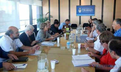 Piso salarial 2013: UDA quiere reactivar la negociaci�n nacional en noviembre