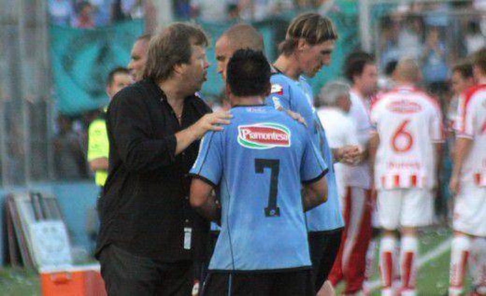�Todos creen que tienen que jugar�