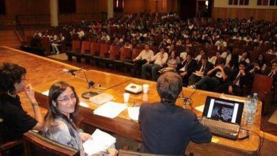Voto joven: fuerte respaldo de Scotto y estudiantes de nivel medio