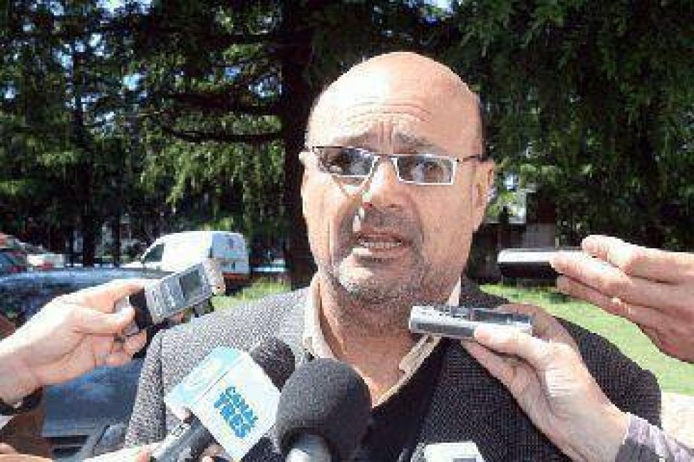 "Entiendo que el agua tiene un precio acorde al bolsillo de la gente", dijo Juan Jos� Rainone