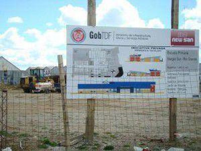 Resultado del convenio entre Gobierno y New San � Comenz� la construcci�n de la nueva escuela para la Margen Sur de R�o Grande