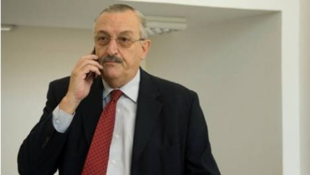 Denuncian a ex funcionarios del FCS por el destino de $3.100.000