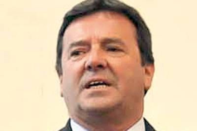 Romero Luna se instalar�a en Comodoro para atender problemas del Hospital