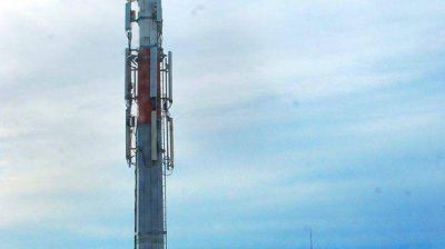 El intendente denunci� que Claro instala antenas de manera ilegal