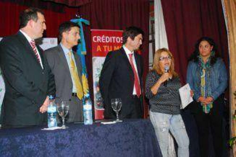 Ofrecieron microcr�ditos para emprendedores de Florencio Varela