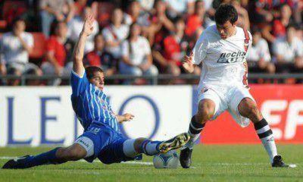 Godoy Cruz se trajo s�lo un punto de Santa Fe porque no se anim� a m�s