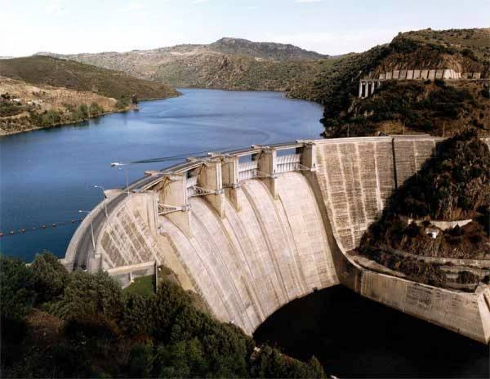 Presentan en Recursos H�dricos de la Naci�n el Plan Maestro del Agua 2012 � 2025