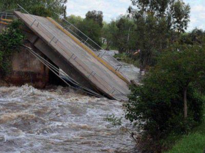 El gobierno anunci� que la semana pr�xima instalar� un puente m�vil sobre el arroyo San Lorenzo