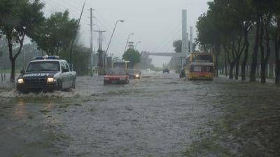 DILUVIO: Aneg� barrios enteros e hizo colapsar el sistema de drenajes de Chivilcoy 