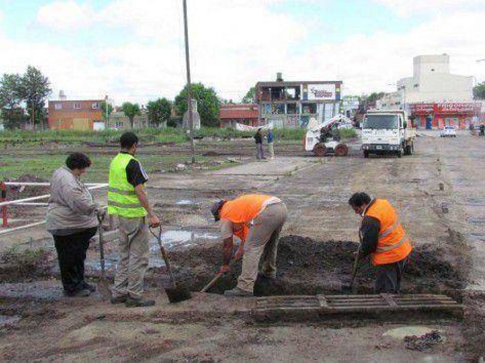 Se est�n realizando arreglos en el paso a nivel de Av Rivadavia
