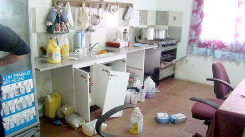 Roban y provocan destrozos en fundaci�n que lucha contra la desnutrici�n infantil