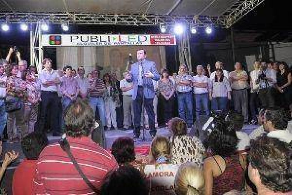 "El Dr. Gerardo Zamora, el �nico que nos asegura el rumbo del crecimiento"