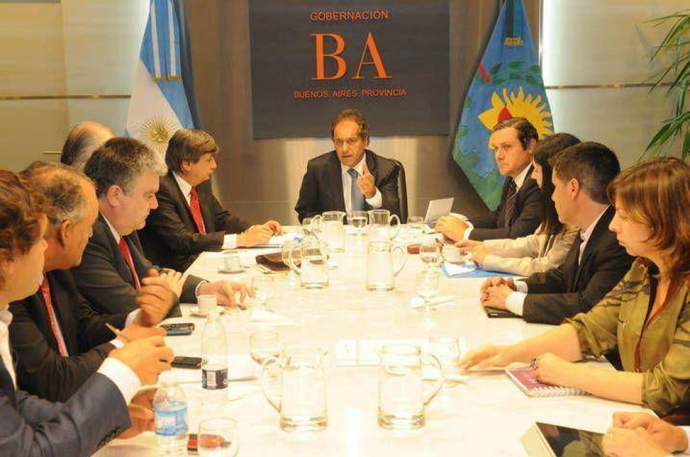 Scioli record� la figura de Alfonsin como s�mbolo del regreso a la democracia