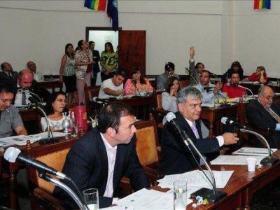 Un�nime repudio de concejales