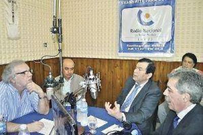 Zamora afirm� que trabaja "para poner en valor la carrera de la administraci�n p�blica"