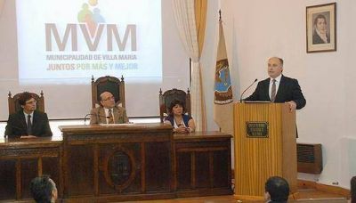 Accastello afirm� que quiere trasladar a la Provincia su modelo de gesti�n en Villa Mar�a