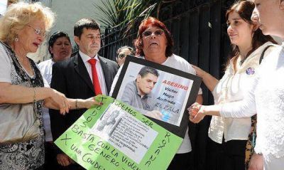 Condenan a un hombre a 22 a�os por matar a su mujer frente a su hijo