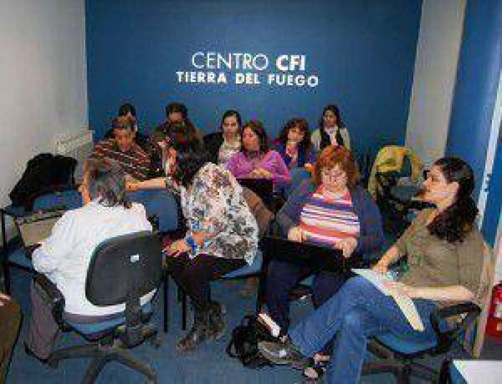 Gobierno acompa�a la difusi�n del portal del CFI �Comunidades en Red�