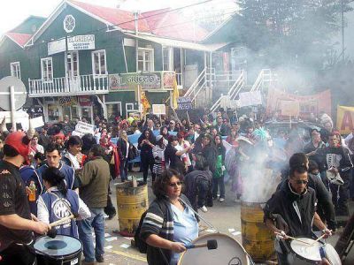 Importante manifestaci�n de trabajadores de la salud