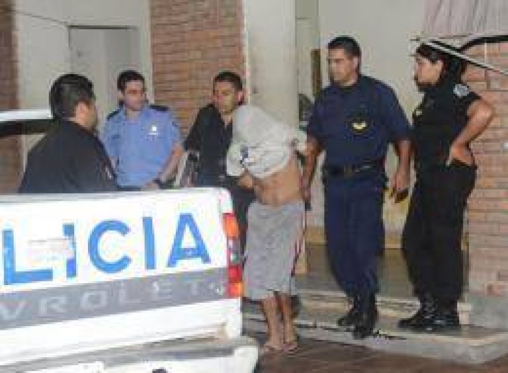 Declar� el detenido por el caso del polic�a herido en la cabeza