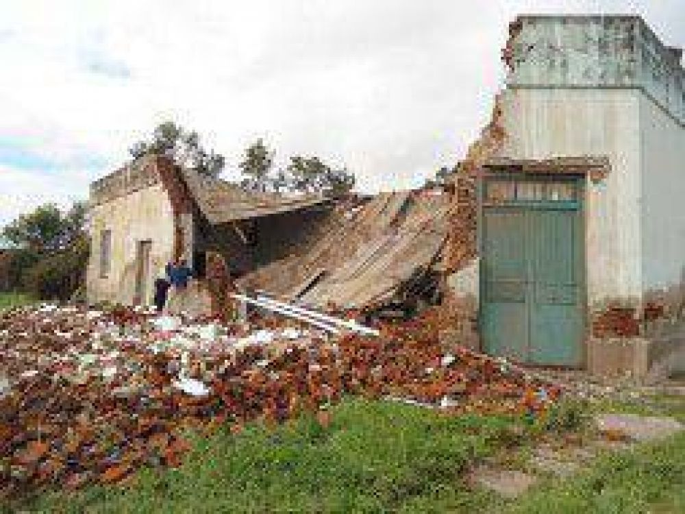 Temporal: Tras la tormenta en R�o Tala, De Vido recibi� al Intendente de San Pedro