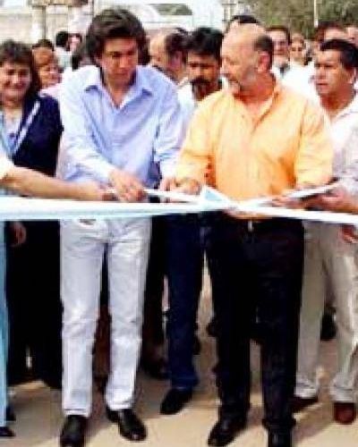 Visita oficial un ambiente enrarecido. Inauguran obras escolares con errores de planificacion de la UCAP