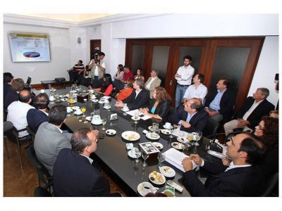 Presupuesto 2013: obras, educaci�n y empleo son los ejes principales