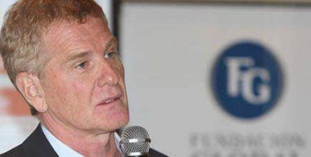 De Narv�ez reflota su perfil opositor, apura a Scioli 'no hay lugar para gris'