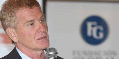 De Narv�ez reflota su perfil opositor, apura a Scioli 'no hay lugar para gris'
