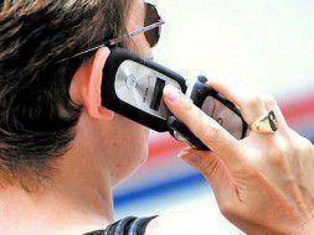 Vuelven a aumentar las tarifas de los celulares