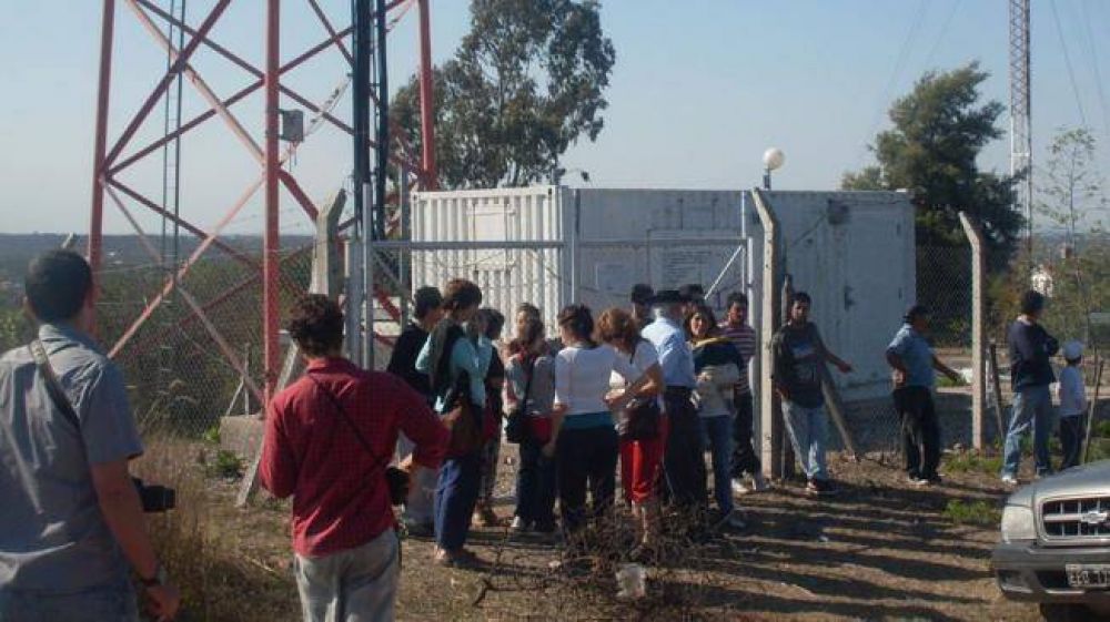 Claro dice que municipios no tienen potestad por las antenas