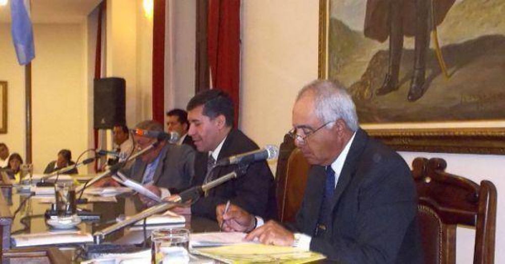 Tom� estado parlamentario el proyecto de ley de presupuesto 2013