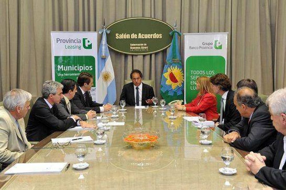Los municipios podr�n comprar equipos de salud gracias al Leasing