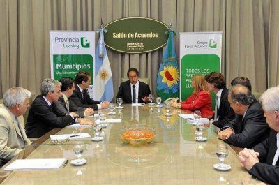 Los municipios podr�n comprar equipos de salud gracias al Leasing