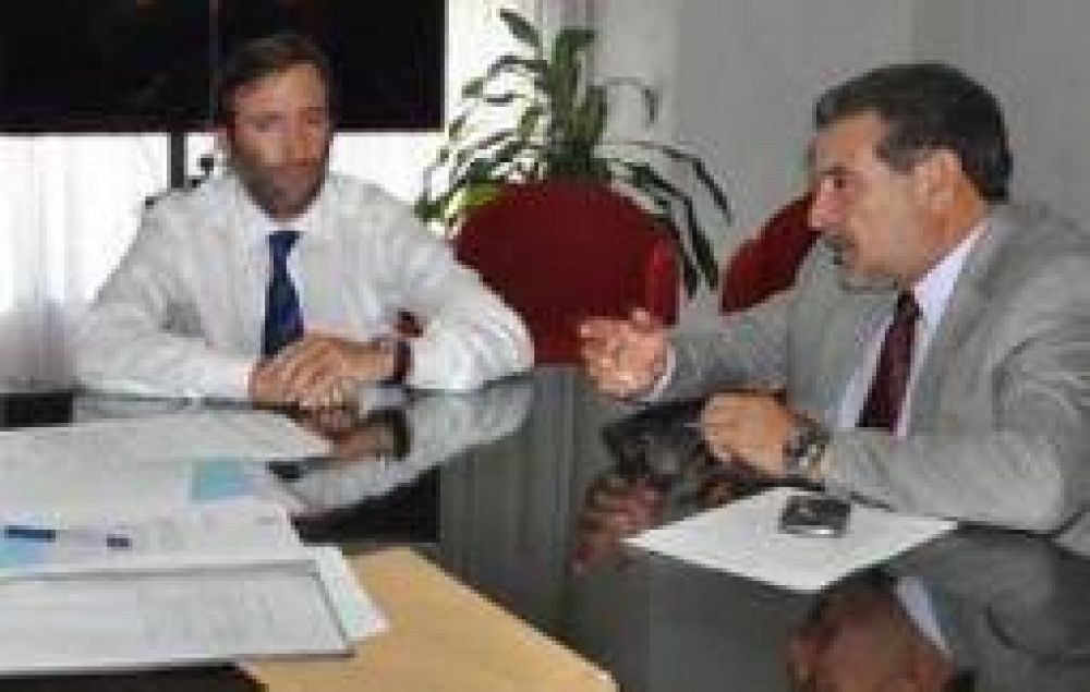 Beder pidi� un aporte K para poder pagar el aguinaldo a los estatales
