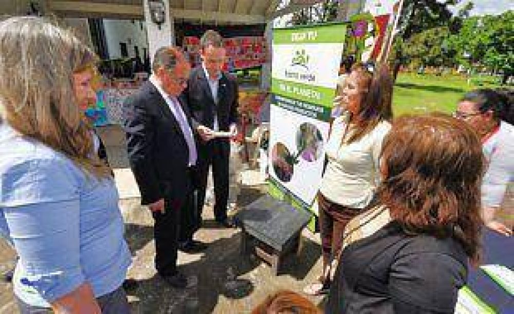 Concluy� con buena convocatoria el primer Congreso Ambiental de Ituzaing�