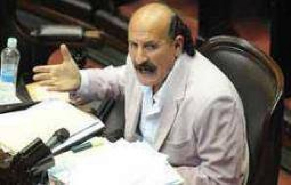 Yoma, duro contra quienes rechazan el voto desde los 16 a�os