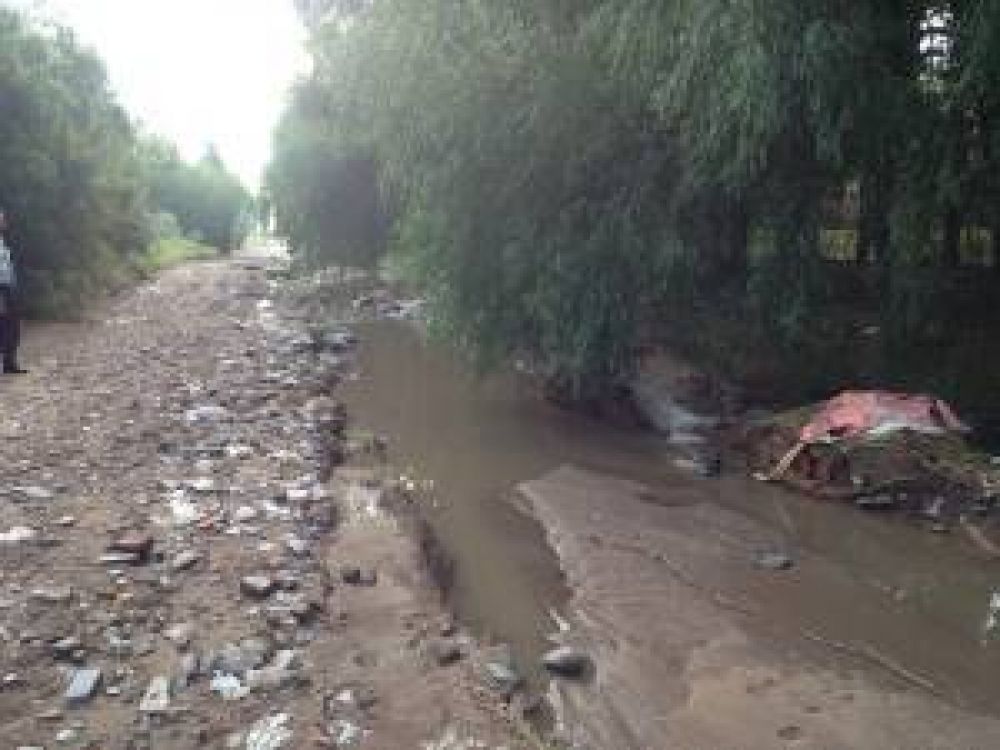Las lluvias destruyeron las calles del Parque Industrial Norte