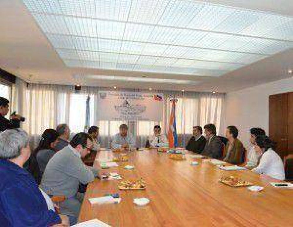 El Ministro de Salud comparti� un desayuno de trabajo con periodistas de Ushuaia