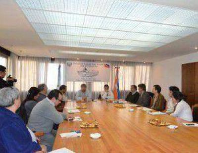 El Ministro de Salud comparti� un desayuno de trabajo con periodistas de Ushuaia